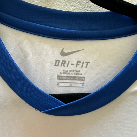 Nike Team Dri-fit Men's Jersey T-shirt Sports Size M White ** shirt has snag** - Picture 2 of 10